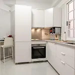 Apartment De *