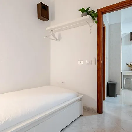Apartmán De *
